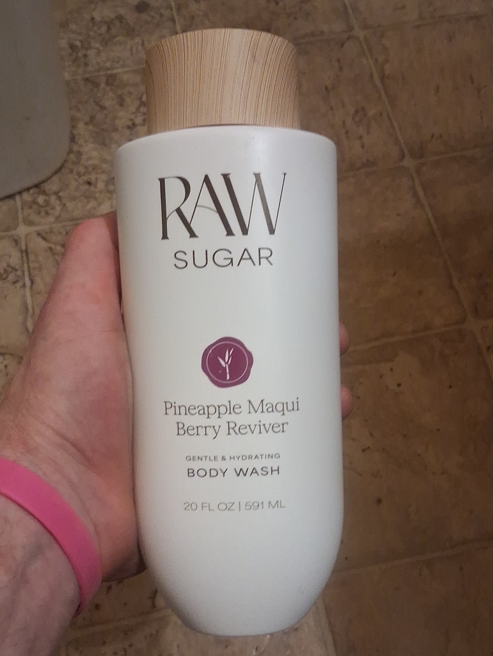 Raw Sugar Pineapple Maqui Berry Reviver Body Wash - 20 FL OZ.